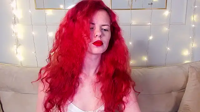 Snapshot of RubyAttwood chatting on February 1, 2:26 am RubyAttwood online show from February 1, 2:26 am