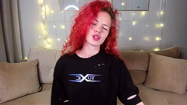 Snapshot of RubyAttwood chatting on March 6, 5:43 pm RubyAttwood online show from March 6, 5:43 pm