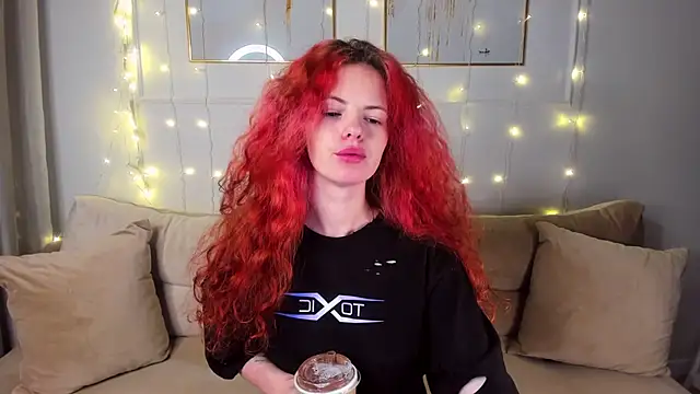 Snapshot of RubyAttwood chatting on March 8, 5:01 pm RubyAttwood online show from March 8, 5:01 pm