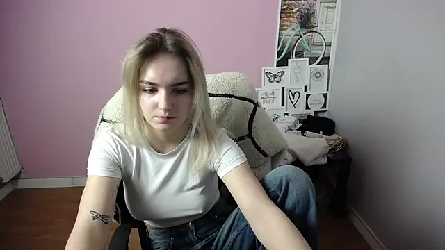 viktoria lovely online show from February 18, 10:05 am