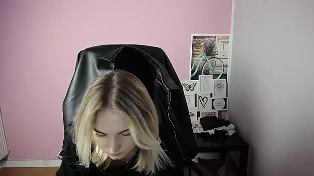 viktoria lovely online show from October 15, 8:58 am