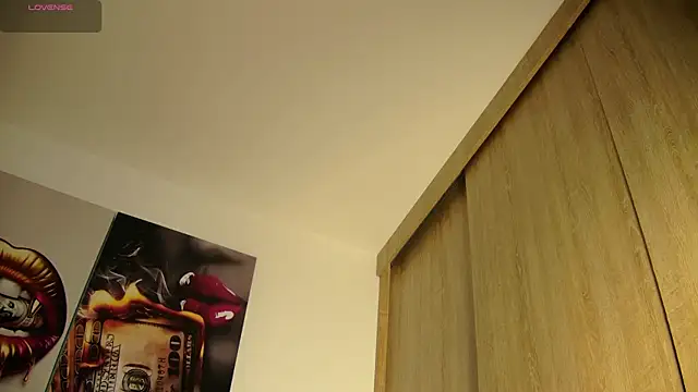 Snapshot of aidaadams chatting on September 20, 9:21 am aidaadams online show from September 20, 9:21 am