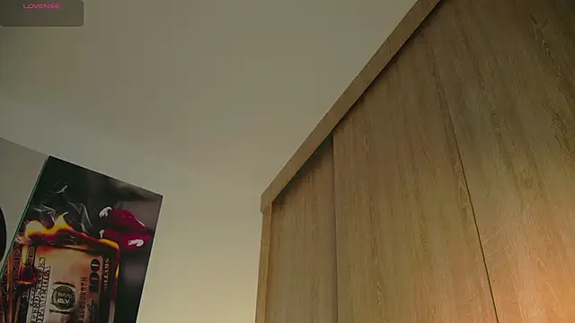 Snapshot of aidaadams chatting on September 24, 10:51 am aidaadams online show from September 24, 10:51 am