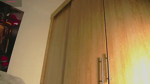 Snapshot of aidaadams chatting on September 30, 10:31 am aidaadams online show from September 30, 10:31 am