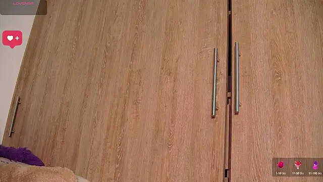 Snapshot of aidaadams chatting on February 14, 11:40 am aidaadams online show from February 14, 11:40 am