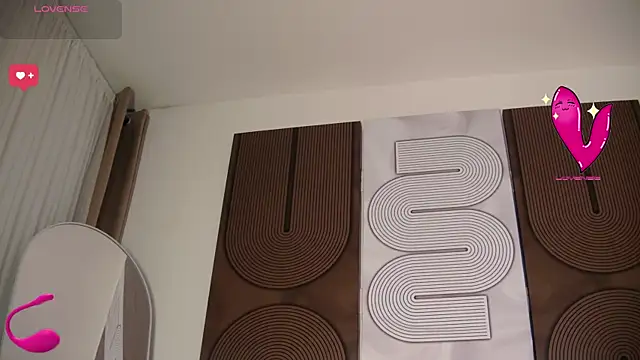 Snapshot of aidaadams chatting on February 25, 11:42 am aidaadams online show from February 25, 11:42 am