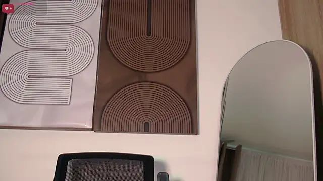 Snapshot of aidaadams chatting on March 11, 11:27 am aidaadams online show from March 11, 11:27 am