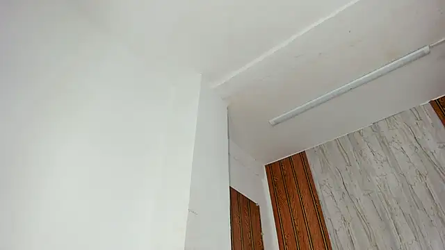 Alika01 online show from October 20, 1:33 pm