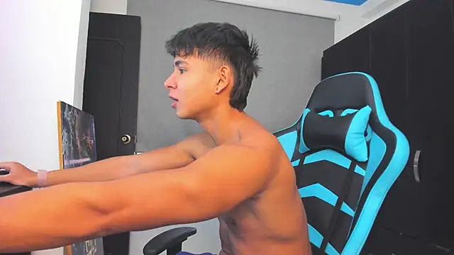 Bray Kevin online show from November 3, 5:25 pm