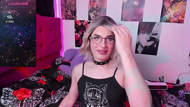 Violetx moon online show from March 4, 12:38 am