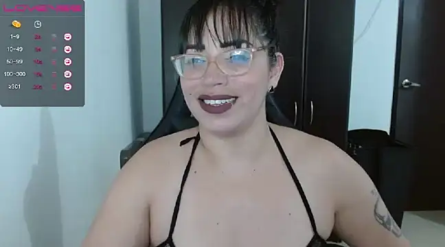 Snapshot of natashasmithe chatting on January 7, 7:17 pm natashasmithe online show from January 7, 7:17 pm
