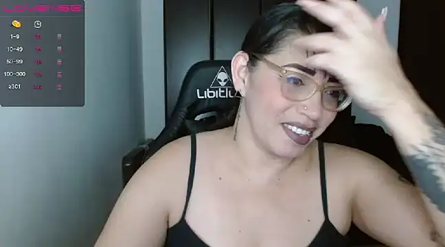 Snapshot of natashasmithe chatting on January 16, 12:12 am natashasmithe online show from January 16, 12:12 am