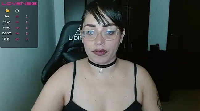 Snapshot of natashasmithe chatting on January 25, 3:19 am natashasmithe online show from January 25, 3:19 am