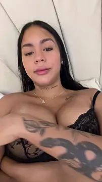 Snapshot of IsabelaVanegas_ chatting on November 26, 5:36 pm IsabelaVanegas online show from November 26, 5:36 pm