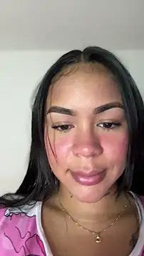 Snapshot of IsabelaVanegas_ chatting on January 19, 4:22 pm IsabelaVanegas online show from January 19, 4:22 pm