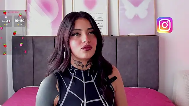 Snapshot of Hinataw33d01 chatting on March 27, 8:52 pm Hinataw33d01 online show from March 27, 8:52 pm