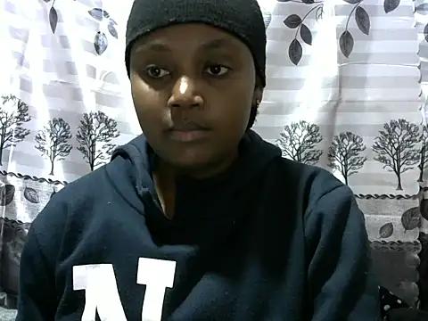 Snapshot of Sweet_kelsiey chatting on December 15, 10:26 pm Sweet kelsiey online show from December 15, 10:26 pm