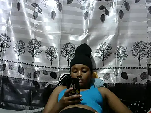 Snapshot of Sweet_kelsiey chatting on December 17, 9:39 am Sweet kelsiey online show from December 17, 9:39 am