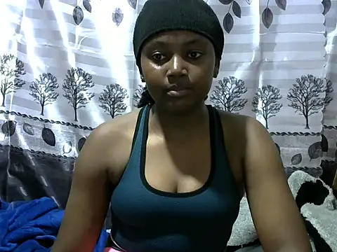 Snapshot of Sweet_kelsiey chatting on December 21, 1:32 pm Sweet kelsiey online show from December 21, 1:32 pm