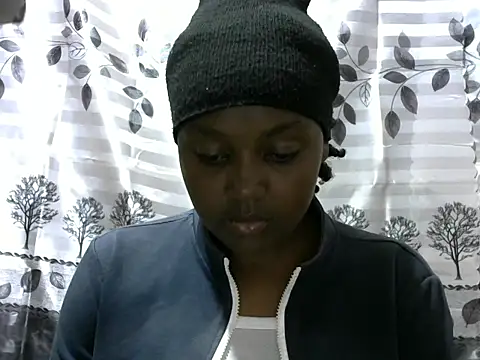 Snapshot of Sweet_kelsiey chatting on January 16, 7:52 pm Sweet kelsiey online show from January 16, 7:52 pm