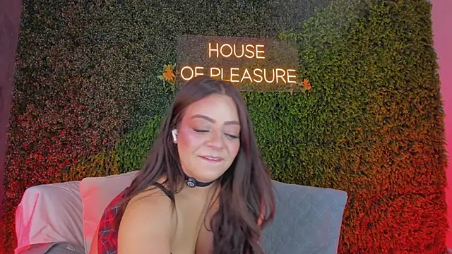 Snapshot of sarah-bonneth chatting on February 26, 11:42 am sarah-bonneth online show from February 26, 11:42 am