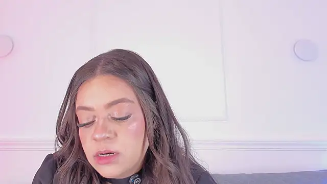 Snapshot of sarah-bonneth chatting on March 23, 2:32 pm sarah-bonneth online show from March 23, 2:32 pm