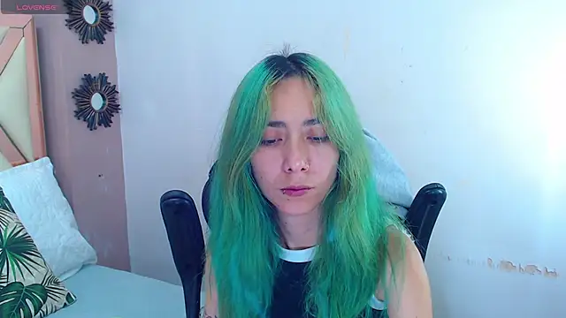 Snapshot of Erika_Stevens chatting on October 3, 8:28 pm Erika Stevens online show from October 3, 8:28 pm