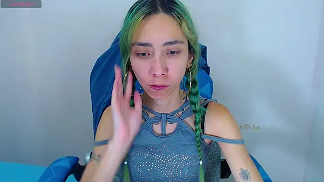 Snapshot of Erika_Stevens chatting on October 12, 3:55 pm Erika Stevens online show from October 12, 3:55 pm