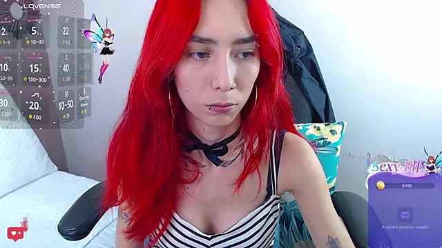 Snapshot of Erika_Stevens chatting on February 26, 11:15 pm Erika Stevens online show from February 26, 11:15 pm