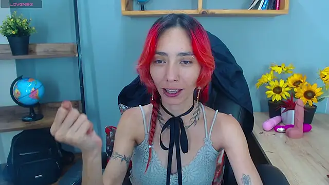 Erika Stevens online show from May 19, 2:56 pm