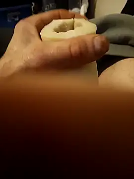 Sluckkkbigdk online show from November 17, 1:39 pm