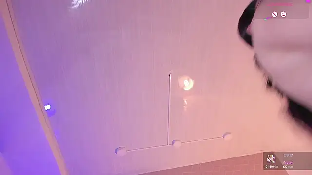 Snapshot of Emilyboobss chatting on February 21, 7:45 am Emilyboobss online show from February 21, 7:45 am