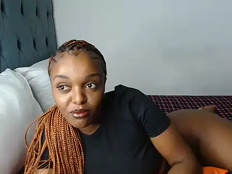Snapshot of FaeMDom2 chatting on December 14, 5:03 pm FaeMDom2 online show from December 14, 5:03 pm
