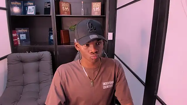 JacksonMuller  online show from November 15, 12:02 pm