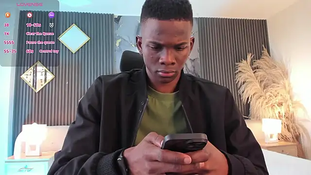 Snapshot of JacksonMuller_ chatting on February 13, 1:51 pm JacksonMuller online show from February 13, 1:51 pm