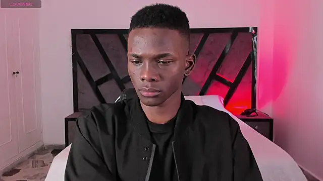 Snapshot of JacksonMuller_ chatting on February 17, 1:29 pm JacksonMuller online show from February 17, 1:29 pm