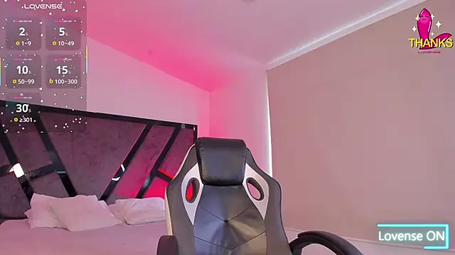 Snapshot of JacksonMuller_ chatting on February 19, 2:13 pm JacksonMuller online show from February 19, 2:13 pm