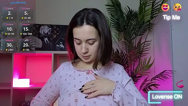 SweetieKendl online show from March 1, 5:04 pm