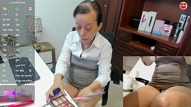 Nicolet Ryan online show from February 24, 11:54 am