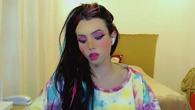 Sophie Fantasys online show from December 19, 6:04 pm