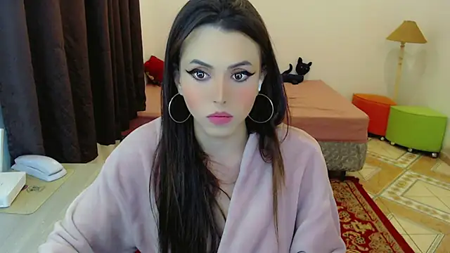 Sophie Fantasys online show from May 10, 4:34 pm