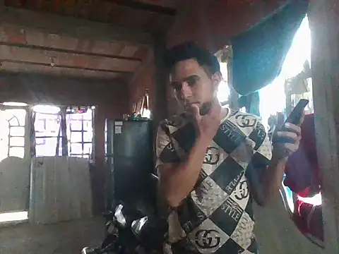 Snapshot of jhonnyhot_69 chatting on February 2, 9:35 pm jhonnyhot 69 online show from February 2, 9:35 pm