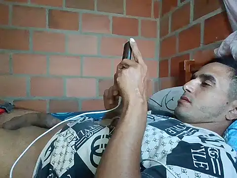 Snapshot of jhonnyhot_69 chatting on February 13, 10:28 pm jhonnyhot 69 online show from February 13, 10:28 pm