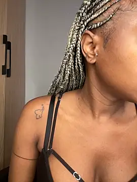 hot daily online show from December 19, 12:01 pm