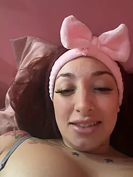 Anniespears online show from July 19, 9:35 am