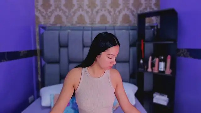 Lila Pinky online show from October 13, 12:49 pm