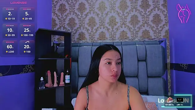 Lila Pinky online show from October 15, 1:11 pm