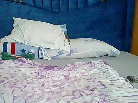 Snapshot of QueenMelisa chatting on April 28, 6:35 pm QueenMelisa online show from April 28, 6:35 pm