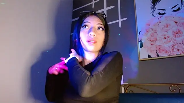 Ey im simone online show from October 27, 8:13 pm