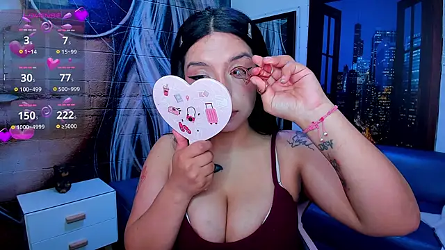 Snapshot of Small_naughty_ chatting on February 8, 2:16 pm Small naughty online show from February 8, 2:16 pm